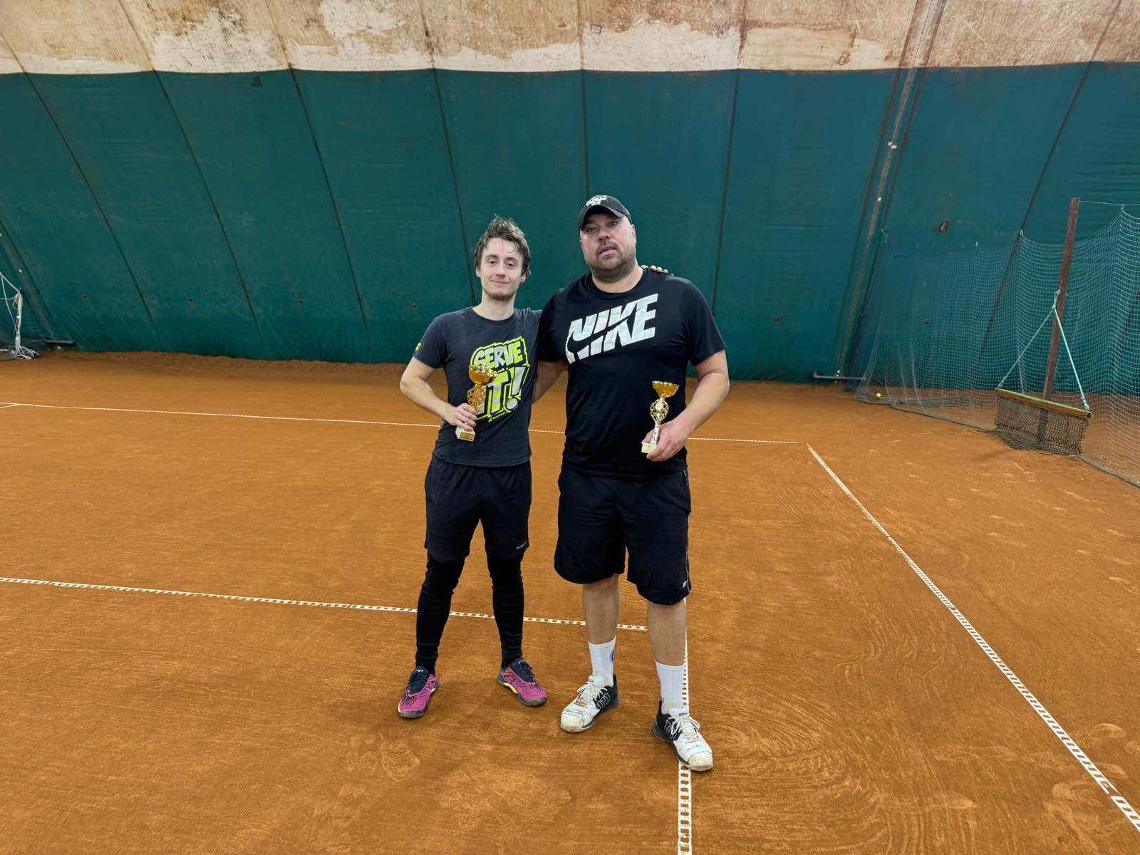 Марк продължава с титлите, кой падна победен?